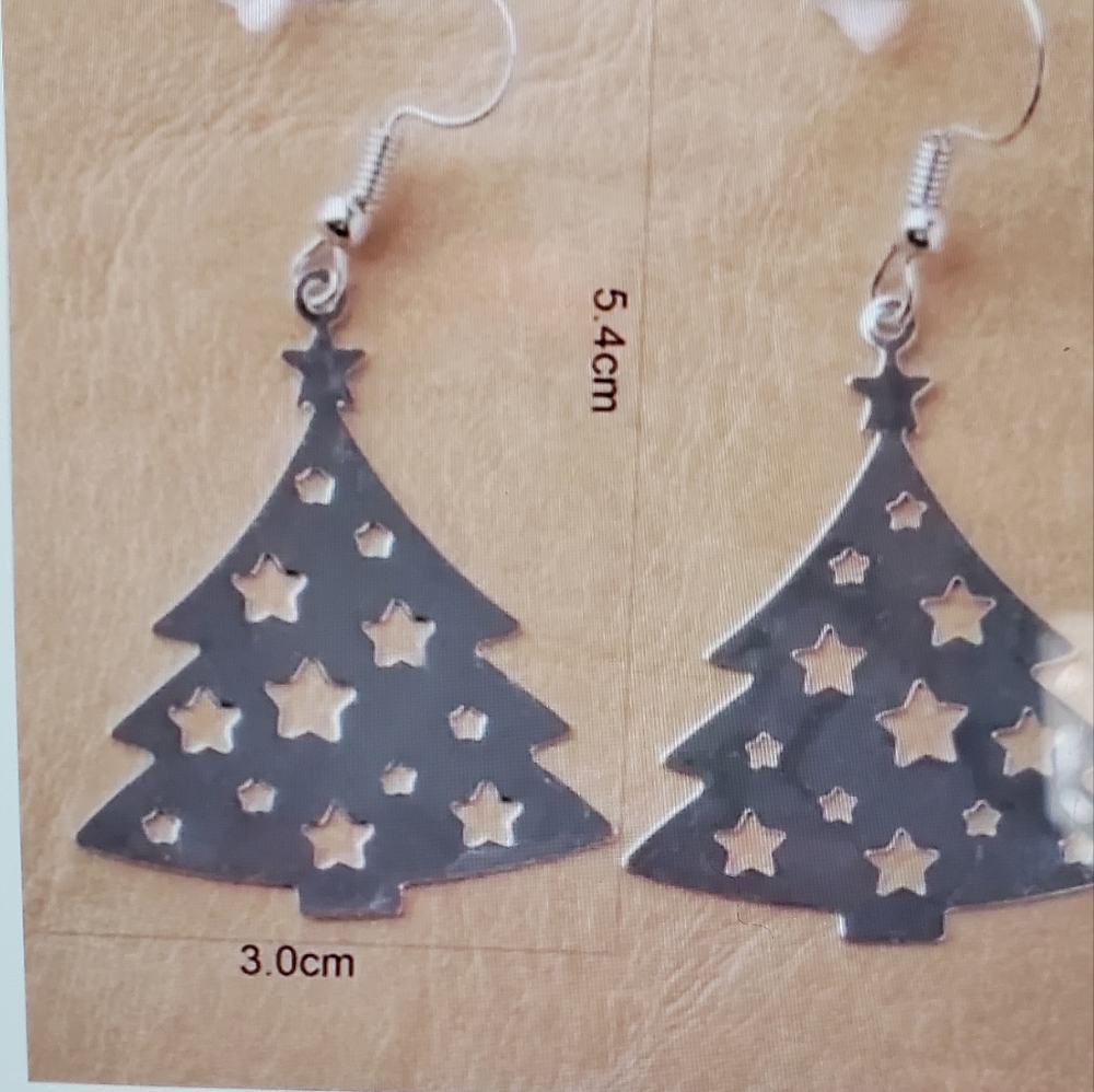 A Girl Thing Silver Christmas Tree Earrings